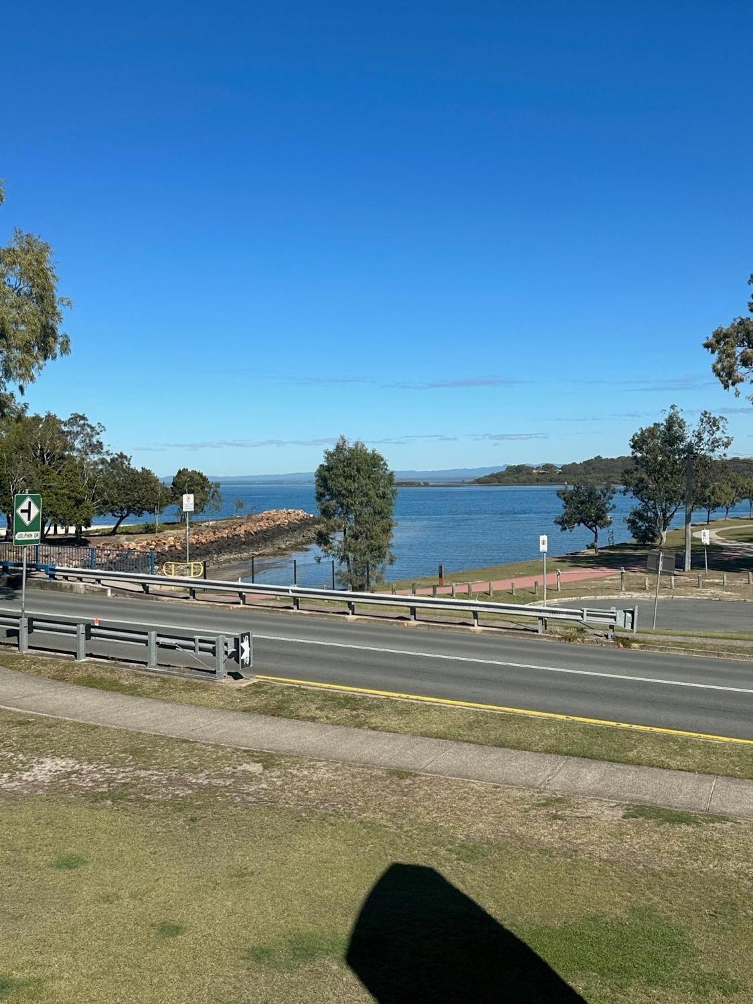 Bribie Waterways Motel Bongaree Esterno foto