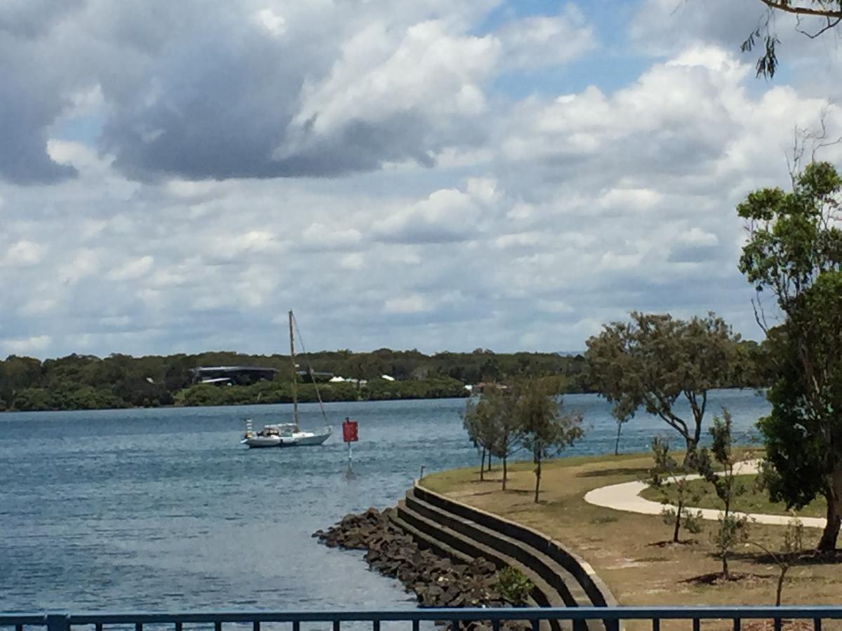 Bribie Waterways Motel Bongaree Esterno foto