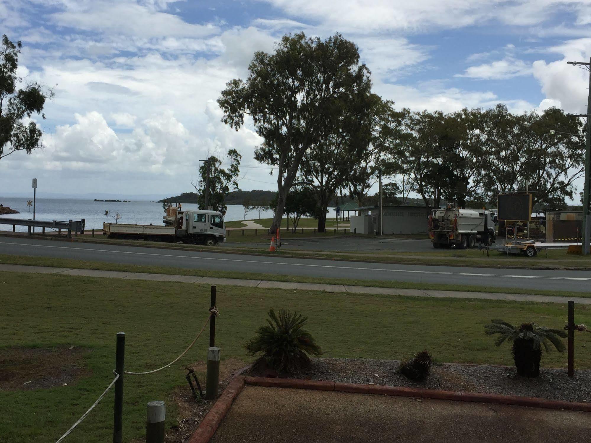 Bribie Waterways Motel Bongaree Esterno foto